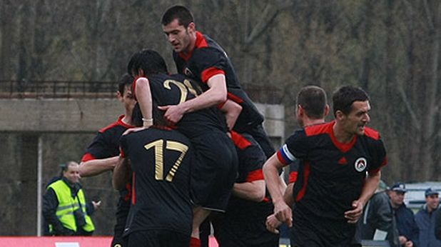 Локомотив (Мездра) Локомотив (Мездра)