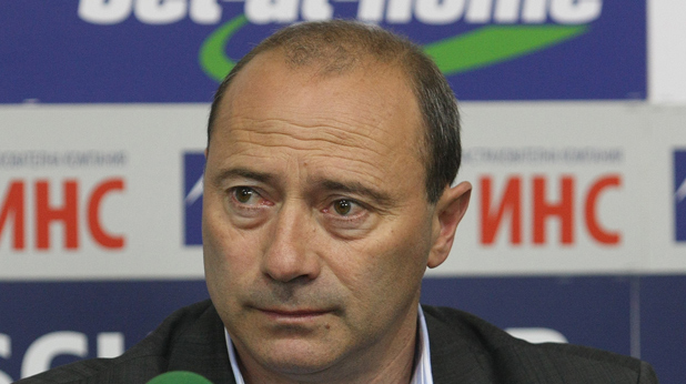 Емил Велев Емил Велев