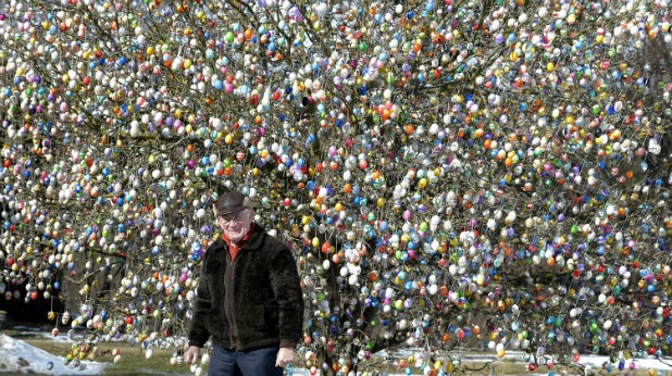 easter eggs easter eggs