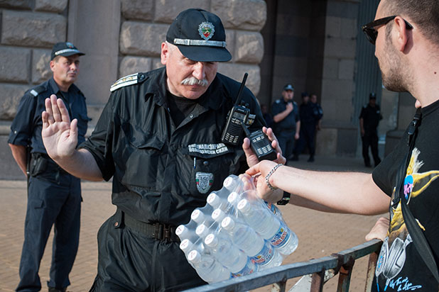 протест, 17 юни протест, 17 юни