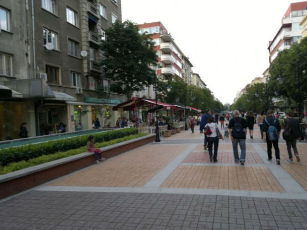 главната главната