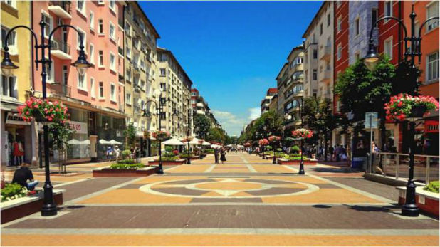 главната главната
