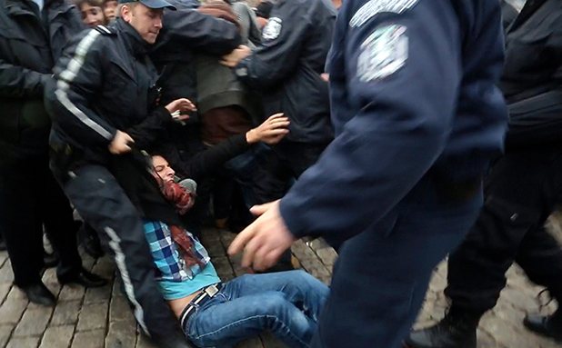 12 ноември,протест,сблъсъци 12 ноември 12 ноември,протест,сблъсъци 12 ноември