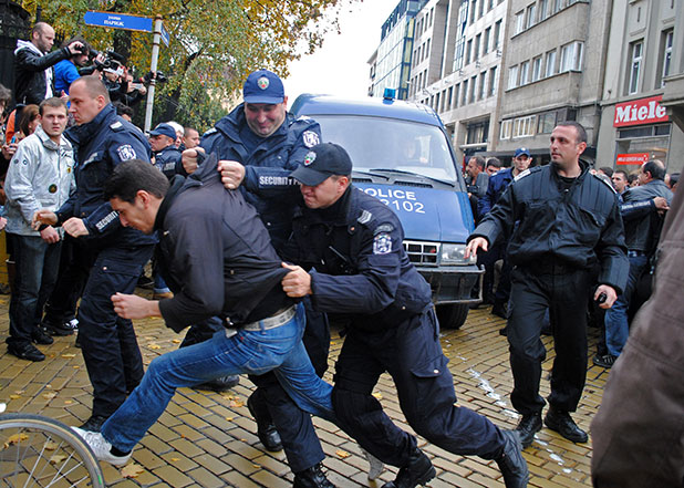протест, 12 ноември, сблъсъци 12 ноември протест, 12 ноември, сблъсъци 12 ноември