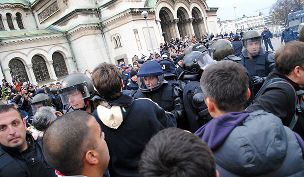 протест, 12 ноември, сблъсъци 12 ноември протест, 12 ноември, сблъсъци 12 ноември
