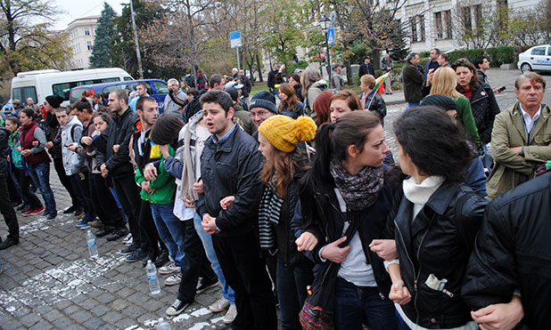протест, 12 ноември, сблъсъци 12 ноември протест, 12 ноември, сблъсъци 12 ноември