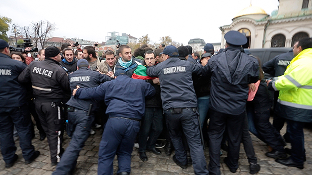 12 ноември,протест,сблъсъци 12 ноември 12 ноември,протест,сблъсъци 12 ноември