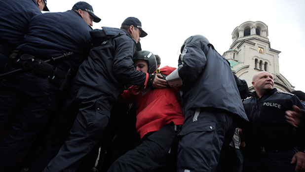12 ноември,протест,сблъсъци 12 ноември 12 ноември,протест,сблъсъци 12 ноември