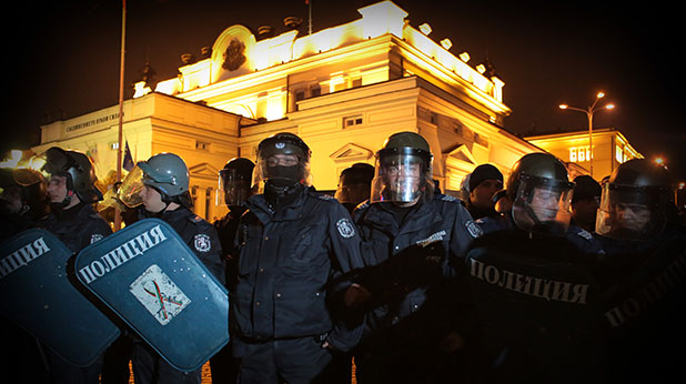 12 ноември, полиция, протести, робокопи 12 ноември, полиция, протести, робокопи
