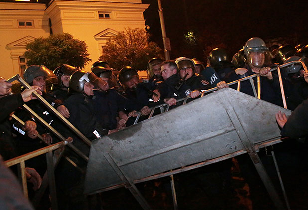 12 ноември, полиция, протести, робокопи 12 ноември, полиция, протести, робокопи