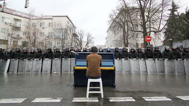 музика на неочаквани места музика на неочаквани места