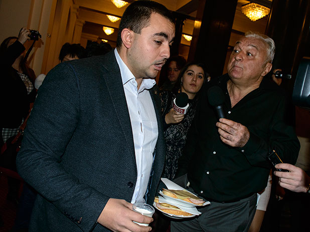 Сашо Диков в акция Сашо Диков в акция