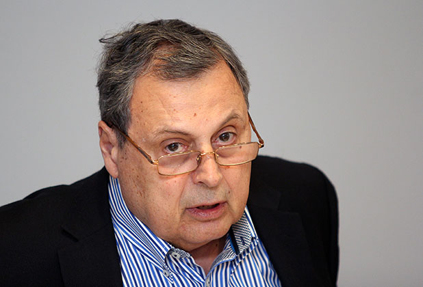 Данев Данев