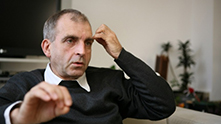 дичев