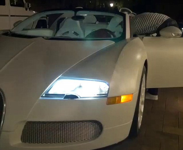 Мейуедър пръсна 3 млн. долара за трето Bugatti Veyron Мейуедър пръсна 3 млн. долара за трето Bugatti Veyron