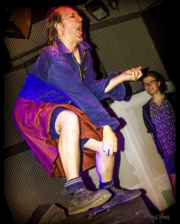 air guitar air guitar