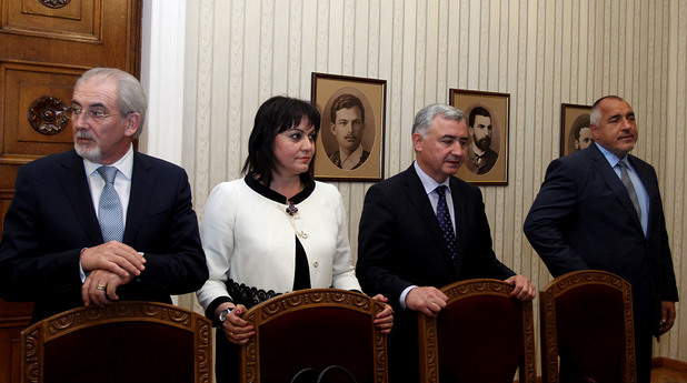 плевнелиев плевнелиев