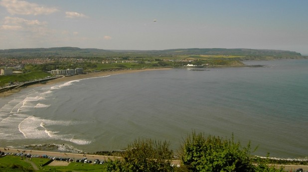Снимка на НЛО, публикувана на thescarboroughnews.co.uk през 2013 година Снимка на НЛО, публикувана на thescarboroughnews.co.uk през 2013 година