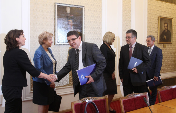 Преговори между ГЕРБ и БСП Преговори между ГЕРБ и БСП