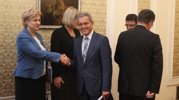 Преговори между ГЕРБ и БСП Преговори между ГЕРБ и БСП