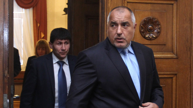 ГЕРБ приемат мандата за съставяне на правителство от Росен Плевнелиев ГЕРБ приемат мандата за съставяне на правителство от Росен Плевнелиев