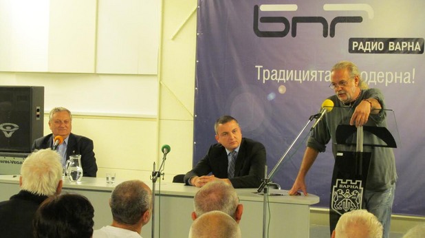 Дебат за демократичните промени събра десните във Варна Дебат за демократичните промени събра десните във Варна