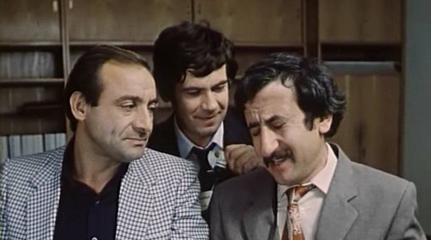 Стефан Данаилов в "Маневри на петия етаж", 1985 г. Стефан Данаилов в "Маневри на петия етаж", 1985 г.
