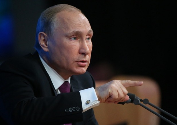 Владимир Путин отговори на въпроси от десетки журналисти от цял свят на заключителната си за годината пресконференция, с която успокои руснаците. Владимир Путин отговори на въпроси от десетки журналисти от цял свят на заключителната си за годината пресконференция, с която успокои руснаците.