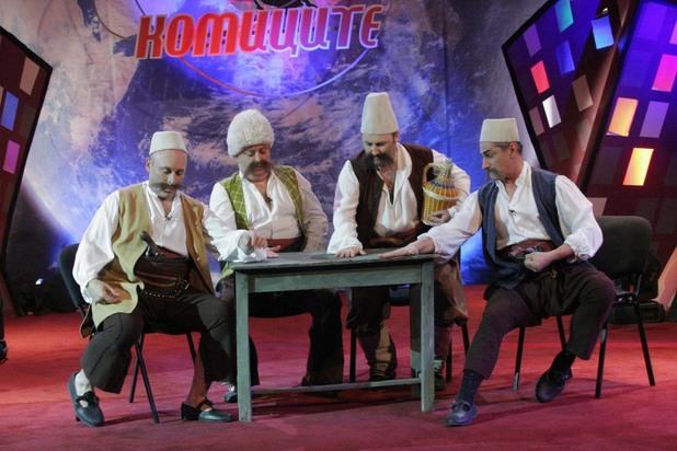 Комиците Комиците