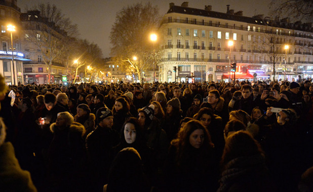 Митингът в Париж Митингът в Париж