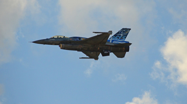 ãðúöêè èçòðåáèòåë f-16 ïî âðåìå íà ïîëåò ãðúöêè èçòðåáèòåë f-16 ïî âðåìå íà ïîëåò