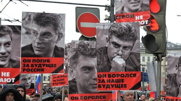 Шествие в центръра на Москва след убийството на опозиционния лидер Борис Немцов Шествие в центръра на Москва след убийството на опозиционния лидер Борис Немцов