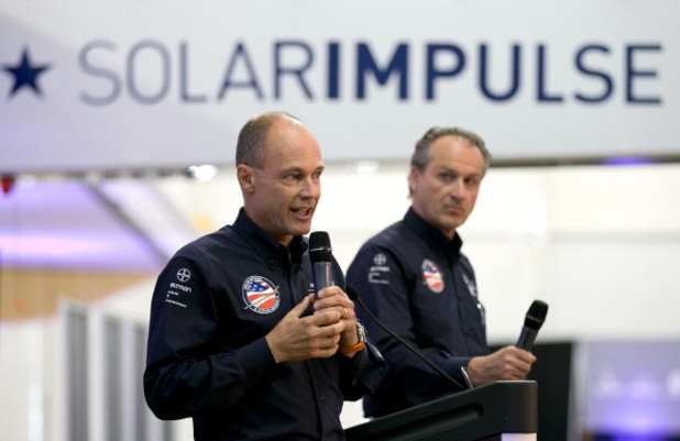бертран пикар и андре боршберг - пилотите на solar impulse 2 бертран пикар и андре боршберг - пилотите на solar impulse 2
