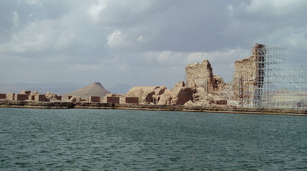 Takht-e Soleyman, Иран Takht-e Soleyman, Иран