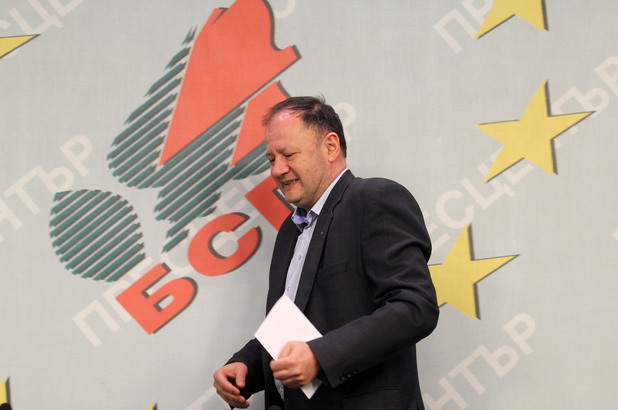 михаил миков михаил миков
