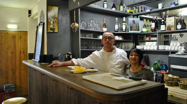 Le bistro, Ерик Вонжон и Красимира Георгиева Le bistro, Ерик Вонжон и Красимира Георгиева