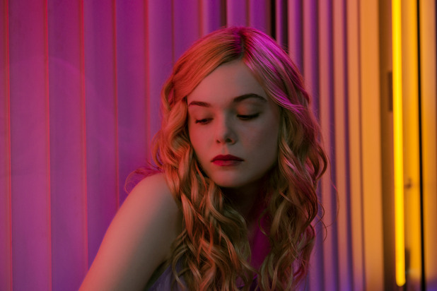 "The Neon Demon" на Никълас Виндинг Рефн "The Neon Demon" на Никълас Виндинг Рефн
