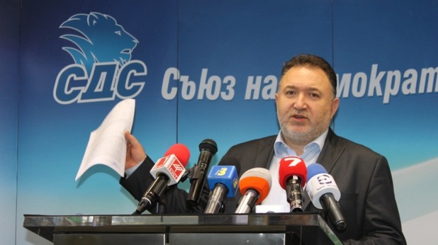 емил кабаиванов, кмет на карлово емил кабаиванов, кмет на карлово