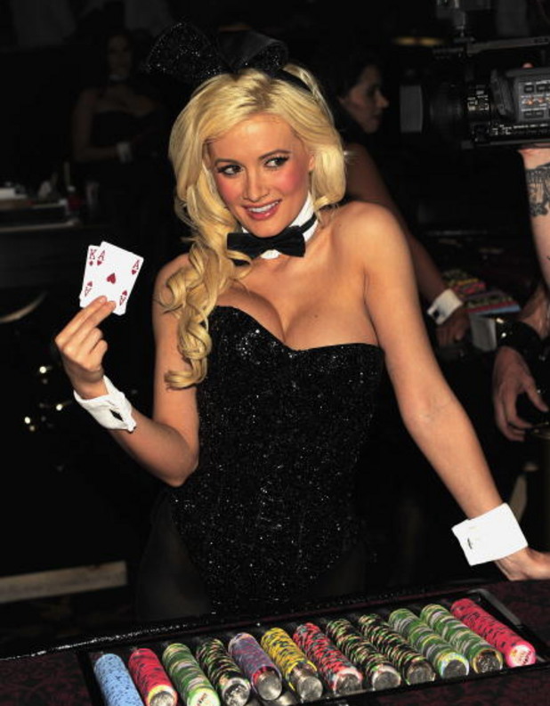 playboy, плейбой, хю хефнър, имение, зайчета playboy, плейбой, хю хефнър, имение, зайчета