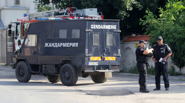 Полицейска акция след размириците в Орландовци Полицейска акция след размириците в Орландовци