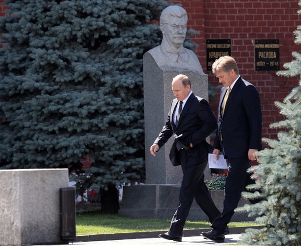 владимир путин и дмитрий песков владимир путин и дмитрий песков