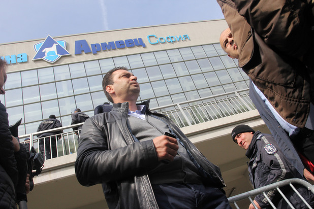 калоян паргов пред зала арена армеец калоян паргов пред зала арена армеец