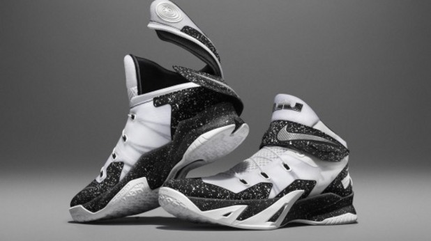 Nike Flyease 8 Nike Flyease 8