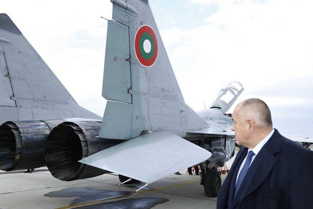 бойко борисов на авиобаза граф игнатиево бойко борисов на авиобаза граф игнатиево