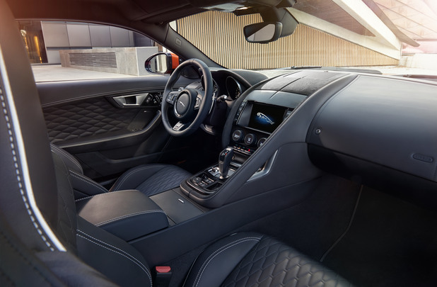 Jaguar F-TYPE SVR Jaguar F-TYPE SVR