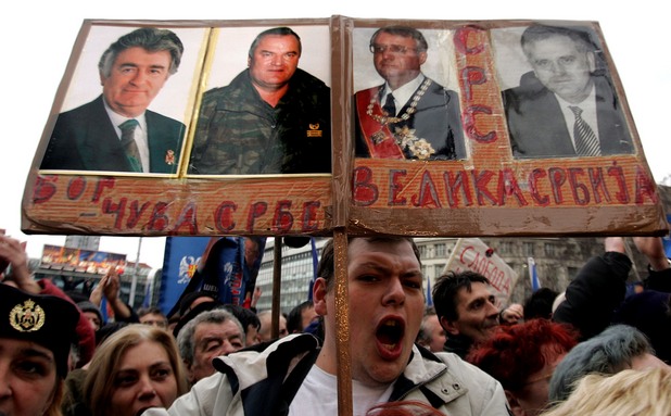 митинг в сърбия в подкрепа на радован караджич, ратко младич, воислав шешел митинг в сърбия в подкрепа на радован караджич, ратко младич, воислав шешел