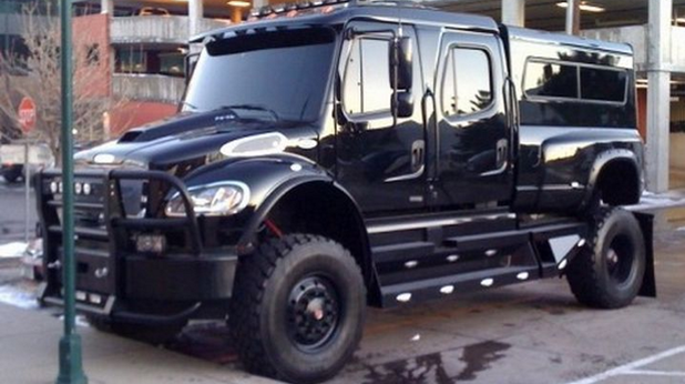 странни автомобили, спортисти странни автомобили, спортисти
