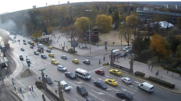 горящ автобус горящ автобус