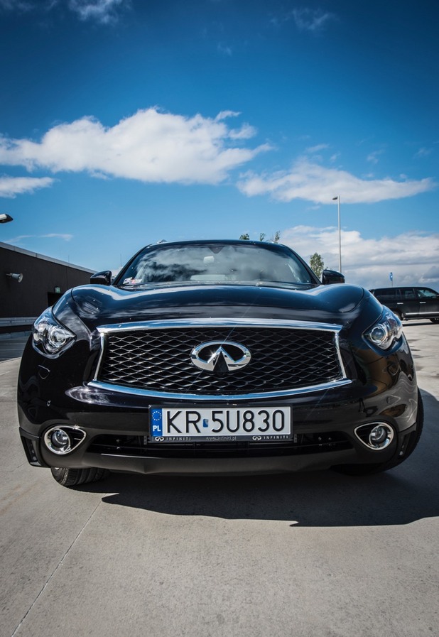 Infiniti QX70S Infiniti QX70S