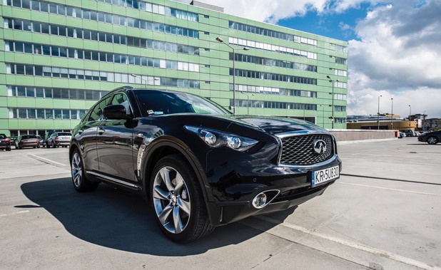 Infiniti QX70S Infiniti QX70S